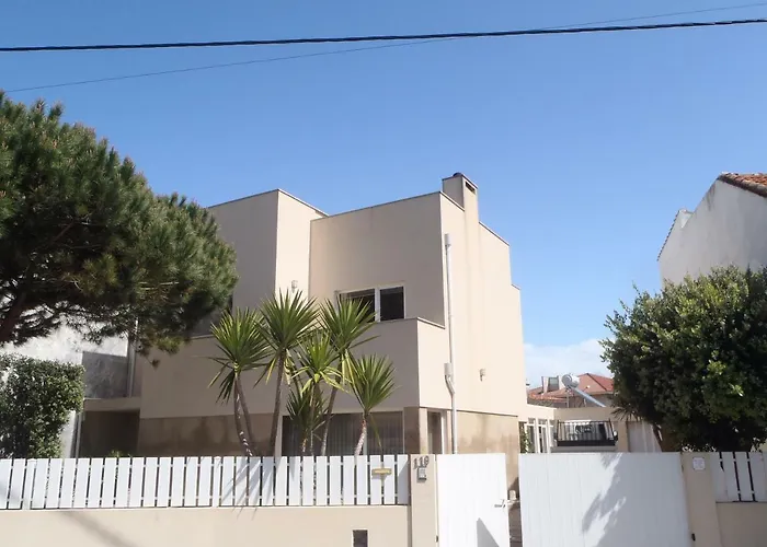 Dom wakacyjny And Sea